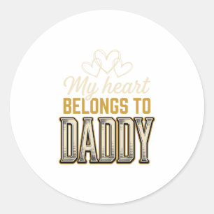 Mein Herz gehört Daddy Vintage-Typografie-Shirt Runder Aufkleber