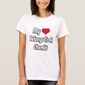 Mein Herz gehört einem Chemisten T-Shirt