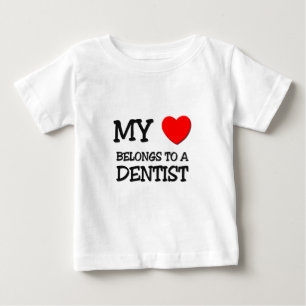Mein Herz gehört einem ZAHNARZT Baby T-shirt