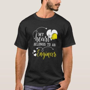 Mein Herz gehört einer Ehefrau des Ingenieurs, die T-Shirt