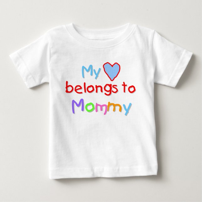 Mein Herz gehört Mama Baby T-shirt (Vorderseite)