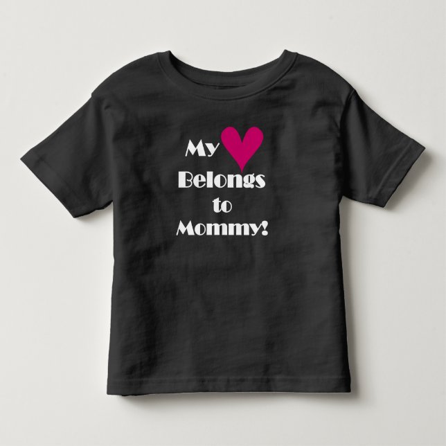 Mein Herz gehört Mama Kleinkind T-shirt (Vorderseite)