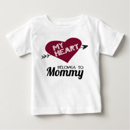 Mein Herz gehört Mommy weiß mit rotem Herzen Baby T-shirt
