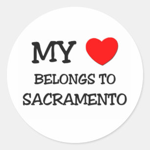 Mein Herz gehört nach SACRAMENTO Runder Aufkleber