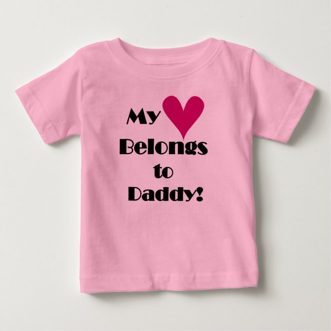 Mein Herz gehört zu Daddy Baby T-shirt (Vorderseite)