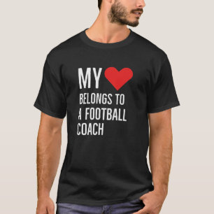 Mein Herz gehört zu einem Fußballtrainer zum Jahre T-Shirt