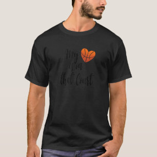 Mein Herz ist auf diesem Basketballplatz Mama Papa T-Shirt
