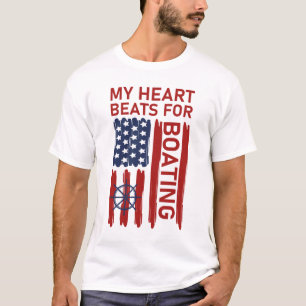 Mein Herz schlägt zum Bootfahren T-Shirt