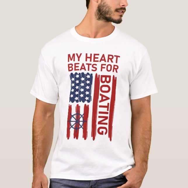 Mein Herz schlägt zum Bootfahren T-Shirt (Vorderseite)
