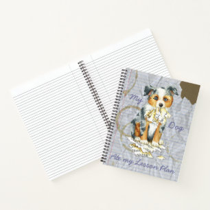 Mein kleiner amerikanischer Schäferhund Ate my Le Notizbuch