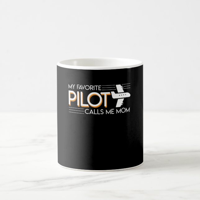 Mein Lieblingspilot ruft mich VersuchsMama-Stolz Kaffeetasse (Mittel)