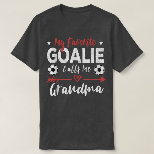 Mein Lieblingsspiel nennt mich Oma Soccer Player  T-Shirt (Design vorne)