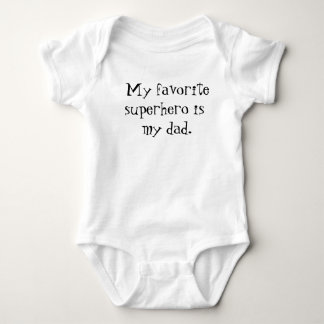 Mein LieblingsSuperheld ist mein Vati Baby Strampler