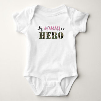 Mein MOMMY ist ein Held Baby Strampler