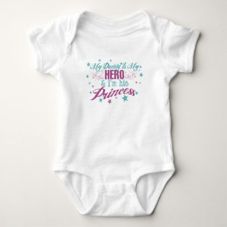 Mein Papa ist mein Held und ich bin seine Prinzess Baby Strampler