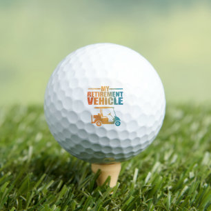 Mein Ruhestandsfahrzeug Golfwagen Golfer Golfwagen Golfball