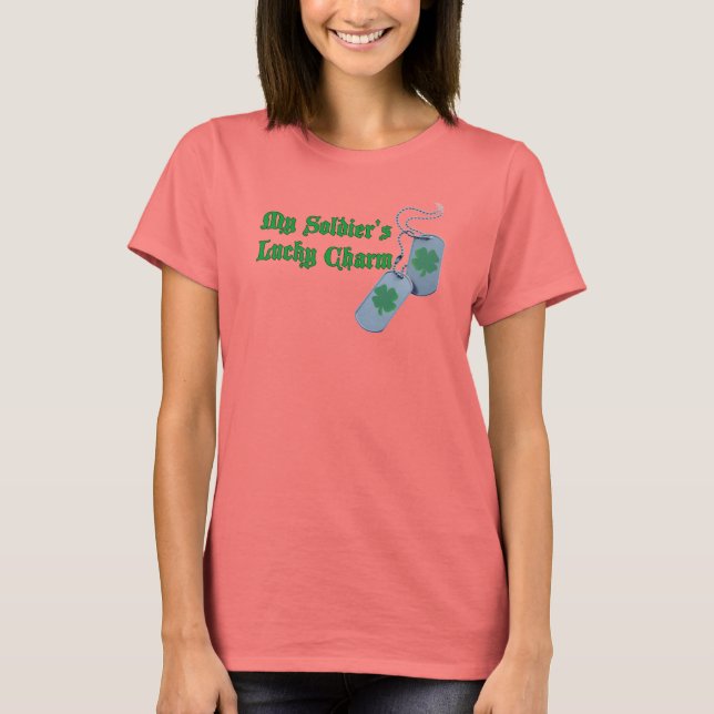 Mein Soldat hat den glücklichen Charm-Ringer-T - S T-Shirt (Vorderseite)