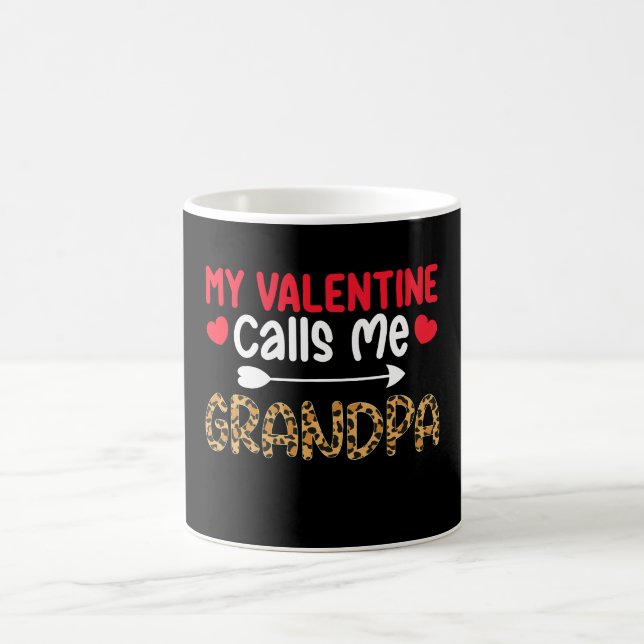 Mein Valentine nennt mich Opa Leopard Buffalo Kaffeetasse (Mittel)