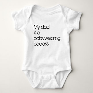 Mein Vater ist ein Babywearing Badass Baby Strampler