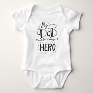 Mein Vater ist mein Held Baby Strampler