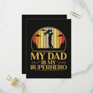 Mein Vater ist mein Superheld Einladungspostkarte