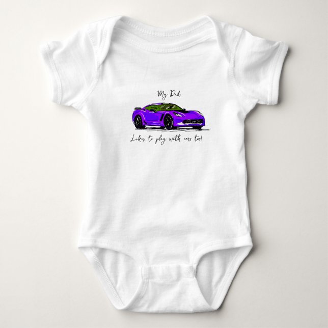 Mein Vater spielt gerne mit Corvettes C7 Lila Baby Strampler (Vorderseite)