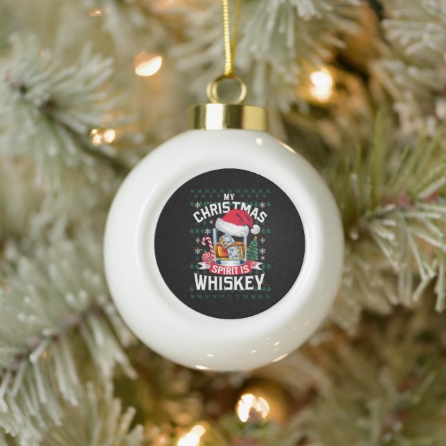 Mein Weihnachtsgeist ist Whiskey Ugg Sweater Xmas  Keramik Kugel-Ornament (Baum)