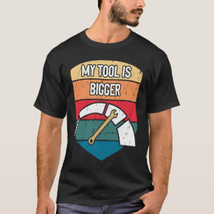 Mein Werkzeug ist eine größere mechanische Erwachs T-Shirt