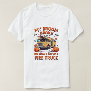 Mein Zimmer brach so, jetzt fahre ich einen Feuerz T-Shirt