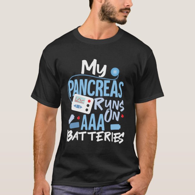Meine Bauchspeicheldrüse läuft auf einem Aaa Akku  T-Shirt (Vorderseite)
