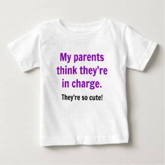 Meine Eltern denken, dass sie - lila Baby T-shirt