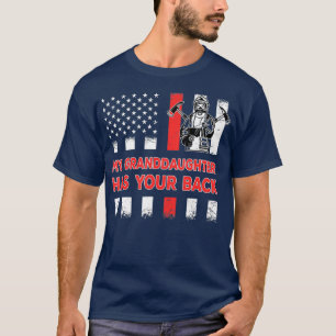 Meine Enkeltochter hat einen auf den Rücken stolz T-Shirt