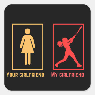 Meine Freundin gegen deine Freundin Ich Baseball Quadratischer Aufkleber