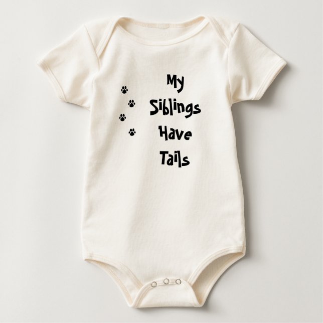 Meine Geschwister haben Schwänze TATZE Baby Strampler (Vorderseite)