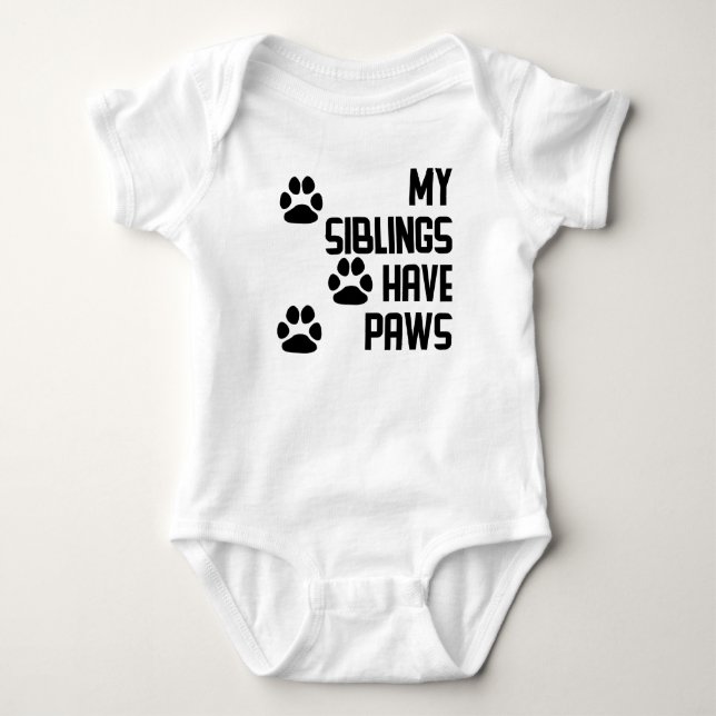 Meine Geschwister haben Tatzen Baby Strampler (Vorderseite)