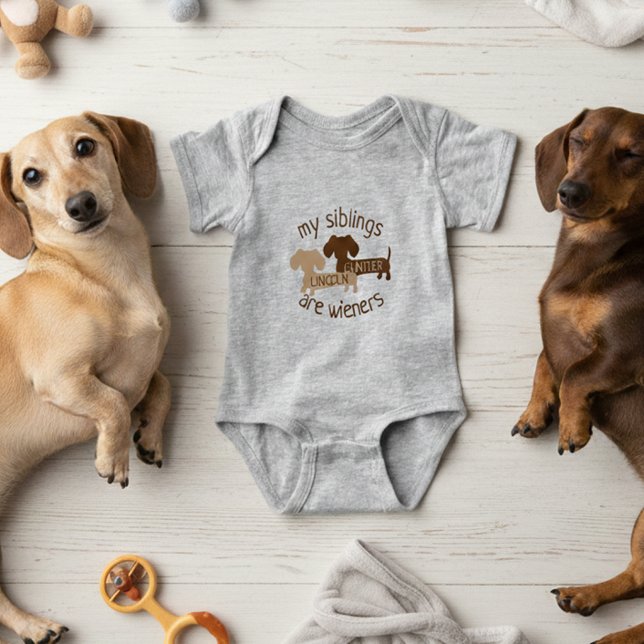 Meine Geschwister sind Dackeln ADD Dackel NAMES Ba Baby Strampler (Personalized my siblings are wieners dachshund baby outfit for newborn - baby shower gift)
