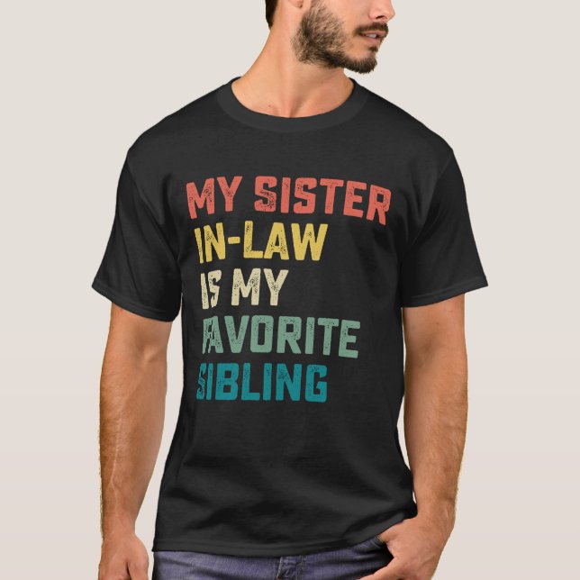 Meine Juristenin ist meine Lieblingsschwester T-Shirt (Vorderseite)