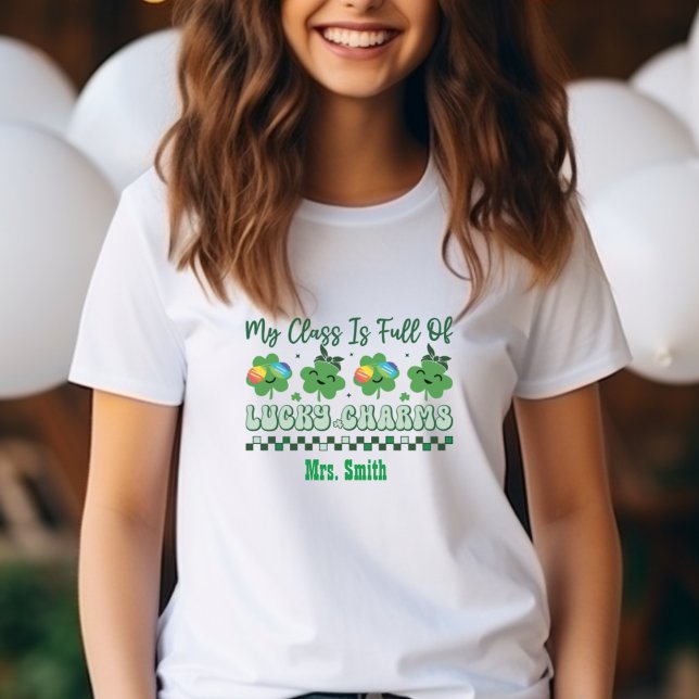 "Meine Klasse ist voller Glücksbringer"-T-Shirt T-Shirt (Von Creator hochgeladen)