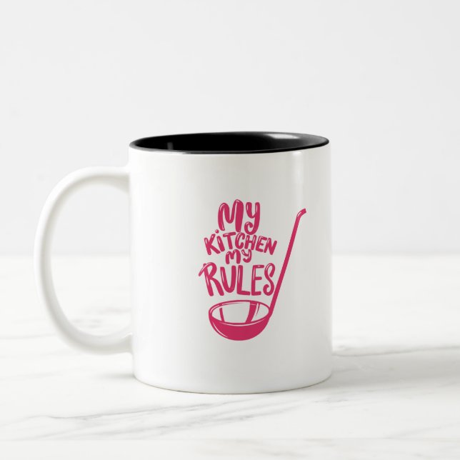 Meine Küche hat rosa Regeln Zweifarbige Tasse (Links)