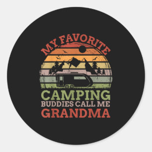 Meine Lieblings-Camping-Kumpels nennen mich Oma-Va Runder Aufkleber