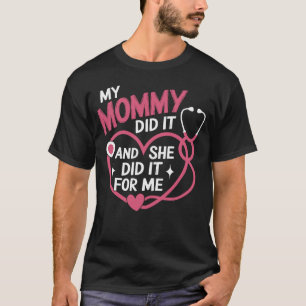 Meine Mama hat es in der Krankenschwester-Mama gem T-Shirt