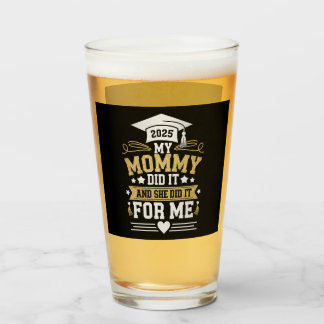 Meine Mama tat es und sie machte es für mich Mama  Glas
