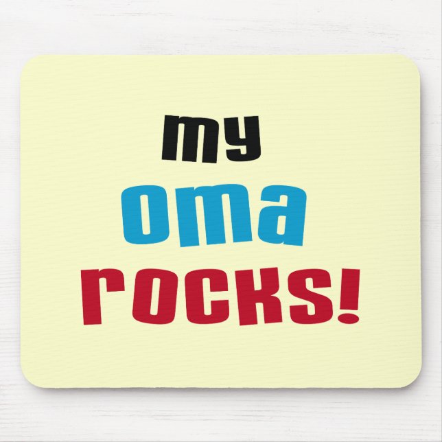 Meine Oma Rocks T - Shirt und Geschenke Mousepad (Vorne)