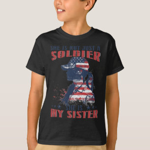 Meine Schwester ist ein Soldat Militär 4. Juli Pat T-Shirt