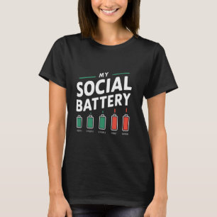 Meine Sozialbatterie - lustig eingeführt Niedrige T-Shirt