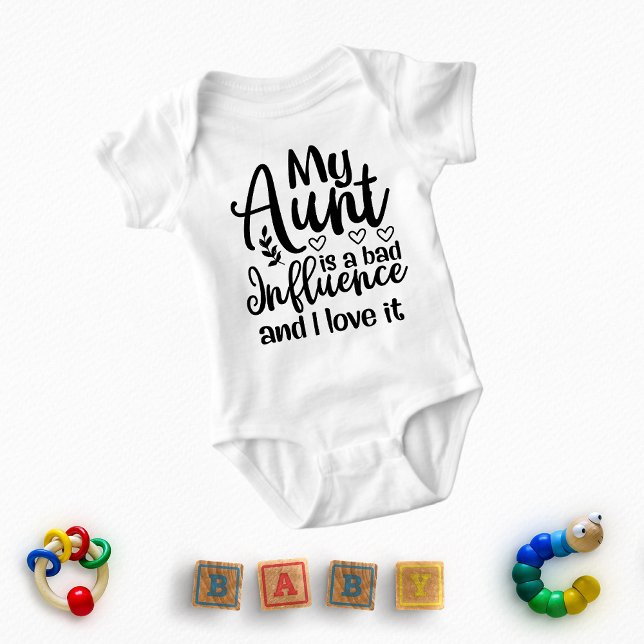 Meine Tante hat einen schlechten Einfluss und ich  Baby Strampler (Von Creator hochgeladen)