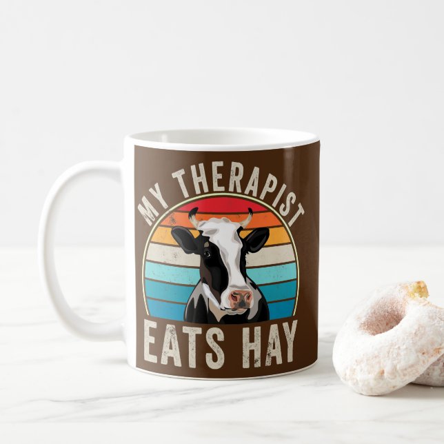 Meine Therapeutin isst Hay Funny Farm Cow Lover Kaffeetasse (Mit Donut)