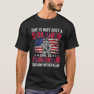 Meine Tochter im Jura ist eine Soldlerin, die stol T-Shirt