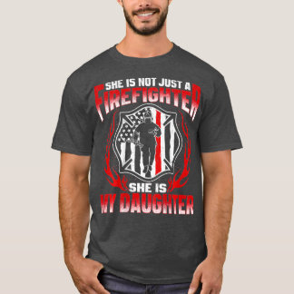 Meine Tochter ist eine Feuerwehrheldtochter-Mama,  T-Shirt