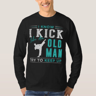 Meister der Taekwondo-Weisheit: Behalt mit My Hila T-Shirt